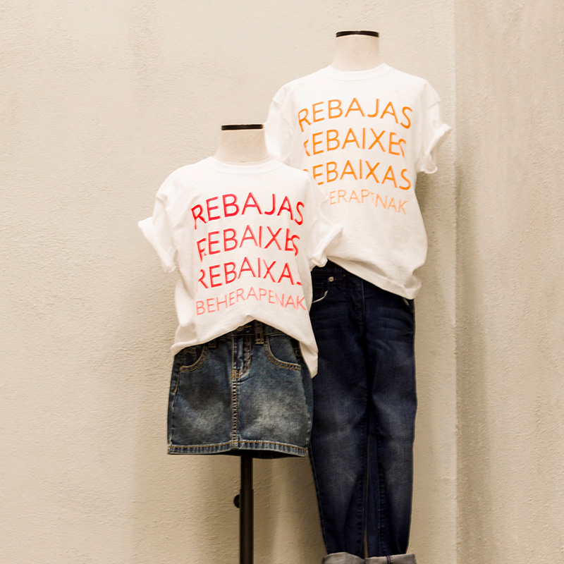 Gadżety, Odzież reklamowa